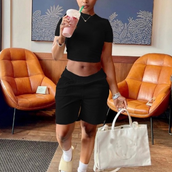 Just kicking it 2 piece set - Picture 2 of 3